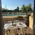 Les Terrasses De La Piscine Apartment *